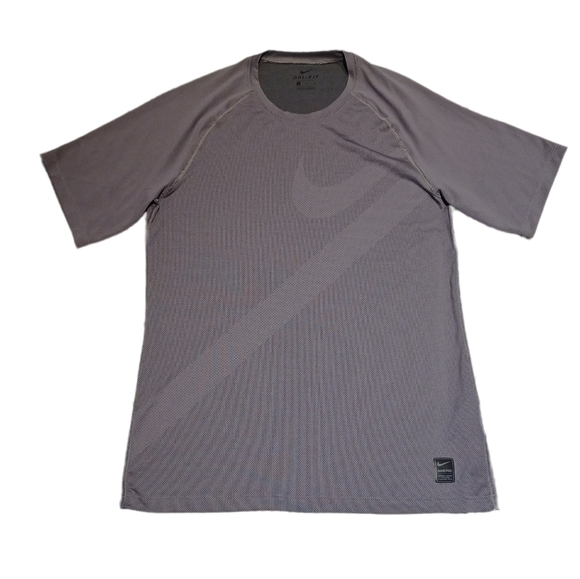 NIKE Dri Fit workout gym top shirt - Picture 3 of 5